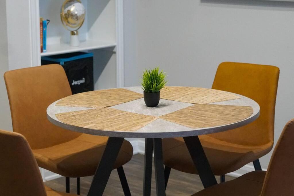 Devine Livings At Hermann Park Apartment Хюстън Екстериор снимка